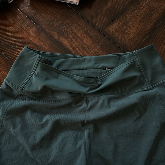 Oiselle High Rise Long Roga - like new size 8- Juniper - Picture 3 of 7